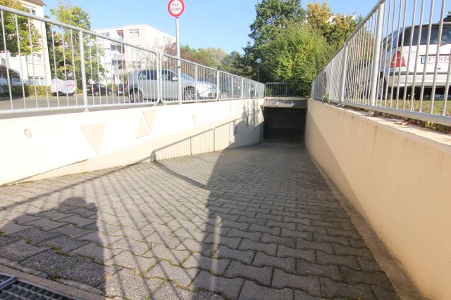 Tiefgarageneinfahrt Wohnung Langen