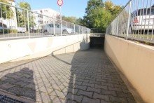 Tiefgarageneinfahrt Charmante 2 ZKB mit Balkon und TG-Stellplatz im Langener Norden