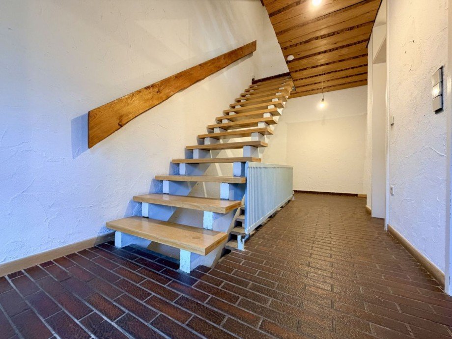 Flur EG Reihenmittelhaus Heusenstamm