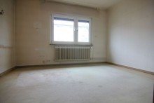 Zimmer OG Wohnriese mit viel Potenzial, 1-2 Familienhaus am Rande von Sprendlingen