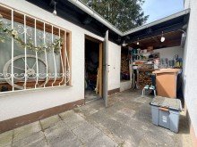 Stauraum Seltene Gelegenheit in Urberach: Zwei charmante Einfamilienh�user auf gro�z�gigem Grundst�ck