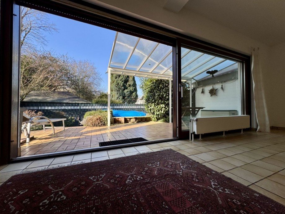 Zugang Terrasse Doppelhaush�lfte Egelsbach