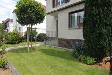 Frontansicht Langen/Linden - Selten! Familienfreundliches EFH mit gr�ner Oase in gesuchter Lage!