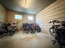 Fahrradkeller Hochwertige 4 ZKB mit 2 B�dern und XXL-Balkon in beliebter Lage am Oberen Steinberg!