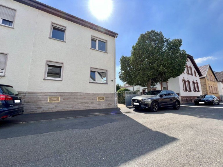 Aussenansicht Egelsbach Einfamilienhaus Schnuckeliges EFH mit Nebengeb�ude sucht handwerkliches Geschick!