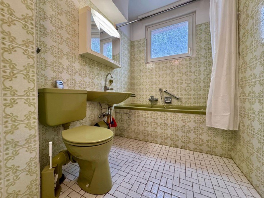 Bad OG Wohnung Egelsbach