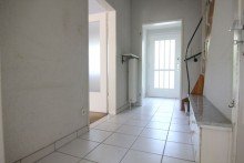 Flur Ausbaupotenzial! Zauberhaftes RH mit Garage f�r die junge Familie im beliebten Oberlinden