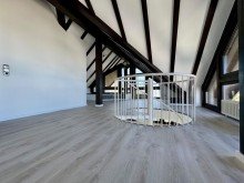 Dachgeschoss Hochwertige 3 ZKB Maisonette mit 2 B�dern in gesuchter Hintereder Anlage, TOP!