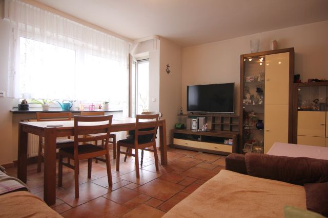 Wohnen und Essen Erdgeschosswohnung Langen