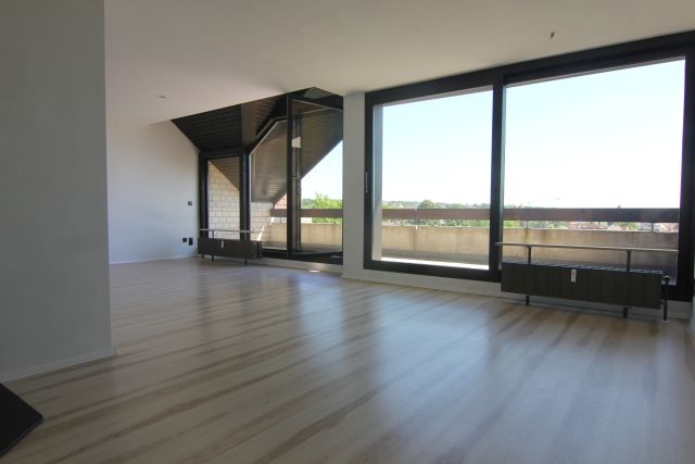 Wohnen und Essen Maisonettewohnung Langen