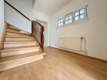 Treppenhaus Gro�z�giges Grundst�ck, ruhige Lage, viele M�glichkeiten � Ihr neues Zuhause