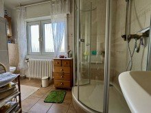 Tageslichtbad Zauberhaftes Reihenendhaus f�r die junge Familie im beliebten Langen/Oberlinden