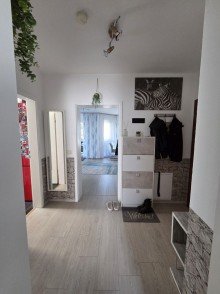 Flur Charmante Kapitalanlage mit Balkon und Stellplatz � helle 2-Zimmer-Wohnung in kleiner Wohnanlage