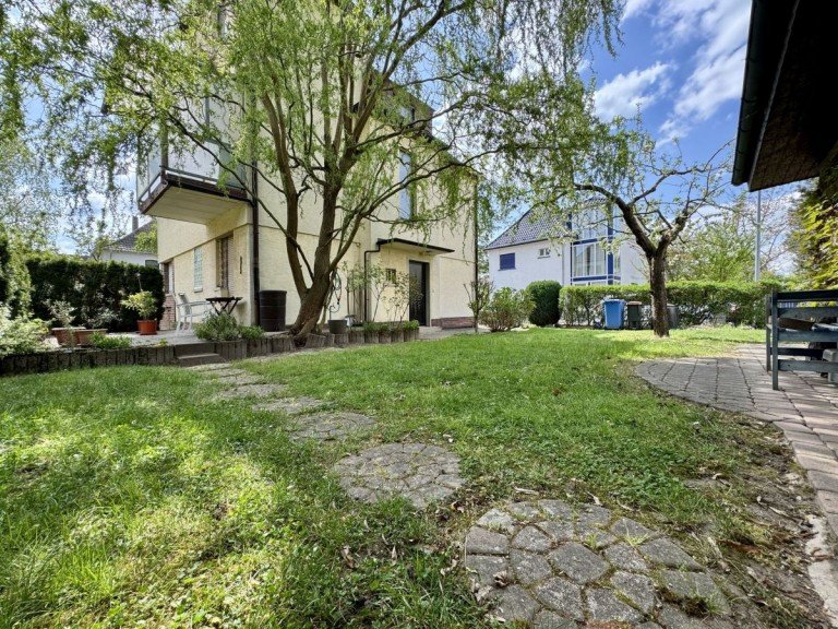 Garten Langen Mehrfamilienhaus Charmantes 3 FH mit XXL Garage in beliebter Lage von Langen