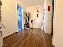 Flur 3-Zimmer-Wohnung mit Balkon und Stellplatz � nur wenige Minuten zum Bahnhof