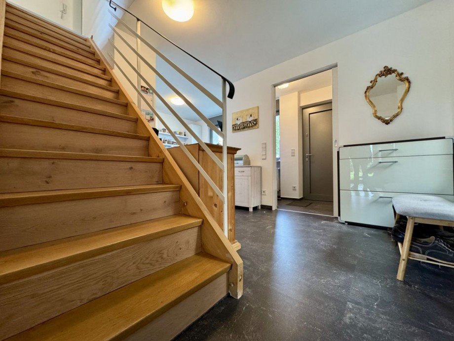 Treppe ins OG Haus Neu-Isenburg