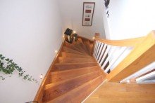 Holztreppe Langen/Linden - Selten! Familienfreundliches EFH mit gr�ner Oase in gesuchter Lage!