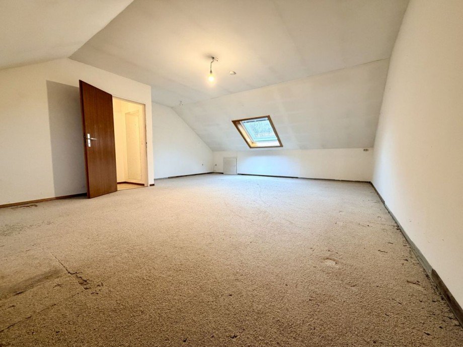 Dachgeschoss Reihenmittelhaus Heusenstamm