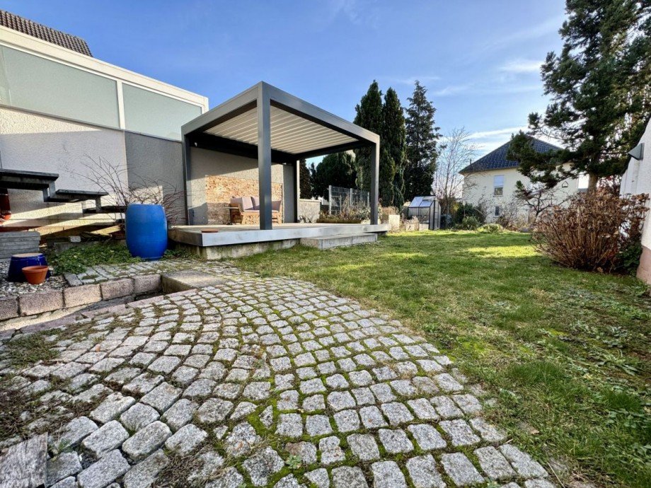Blick in den Garten Doppelhaush�lfte Egelsbach