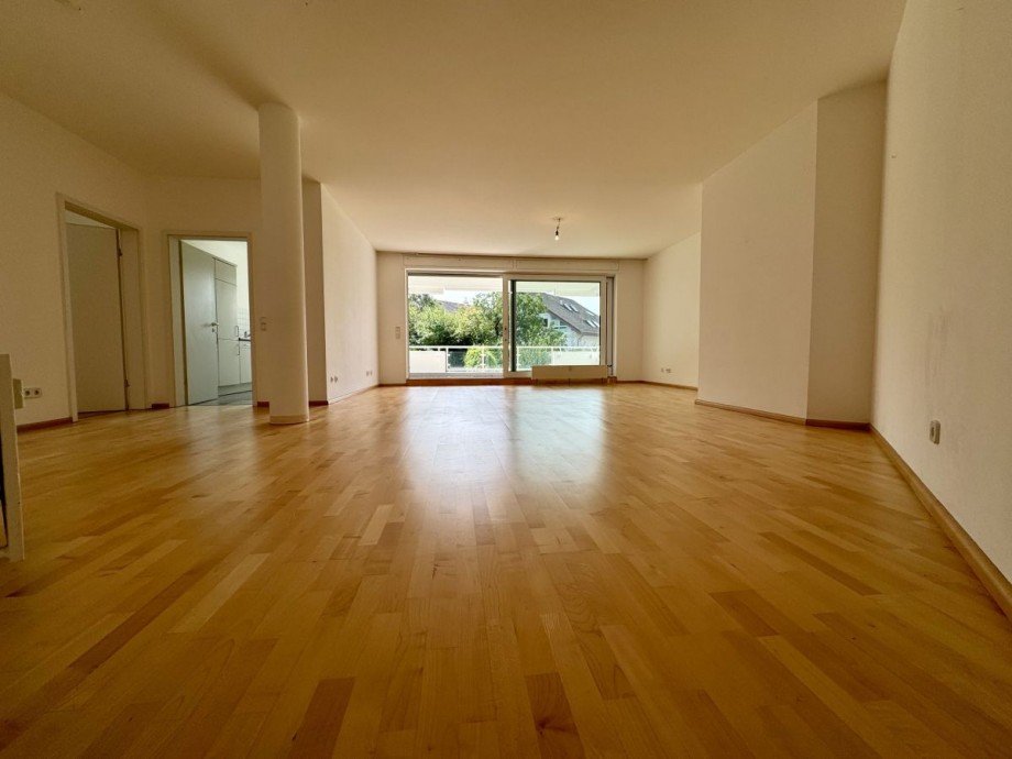 Wohnen und Essen Etagenwohnung Langen