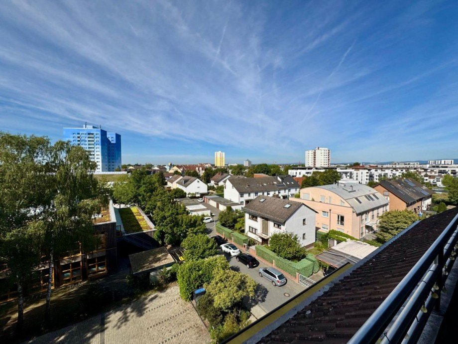 Blick vom Balkon Maisonettewohnung Langen