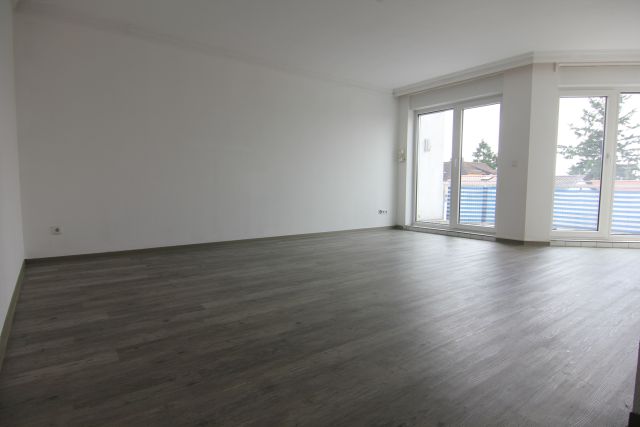 Wohnen und Essen Etagenwohnung Langen