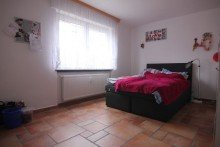 Schlafzimmer Modernisierte 4 ZKB f�r die junge Familie im beliebten Langen/Oberlinden