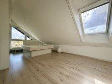 Schlafzimmer Hochwertige 4 ZKB mit 2 B�dern und XXL-Balkon in beliebter Lage am Oberen Steinberg!