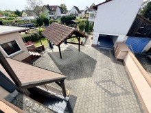Carport Seltene Gelegenheit in Urberach: Zwei charmante Einfamilienh�user auf gro�z�gigem Grundst�ck