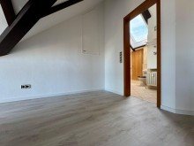 Zugang Bad Ensuite Hochwertige 3 ZKB Maisonette mit 2 B�dern in gesuchter Hintereder Anlage, TOP!