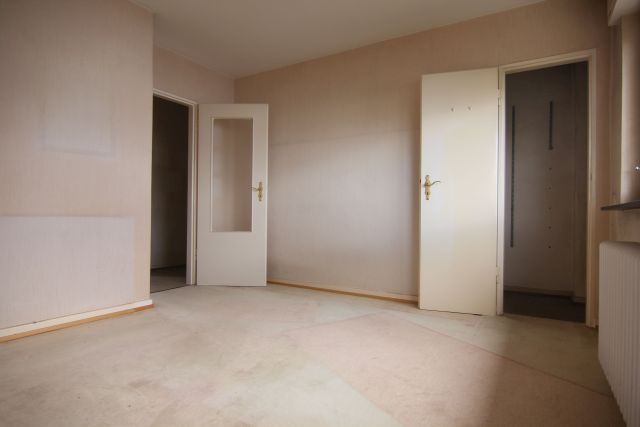 Zimmer mit Abstellraum Reihenmittelhaus Langen