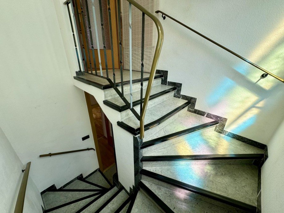 Treppenhaus Doppelhaush�lfte Egelsbach