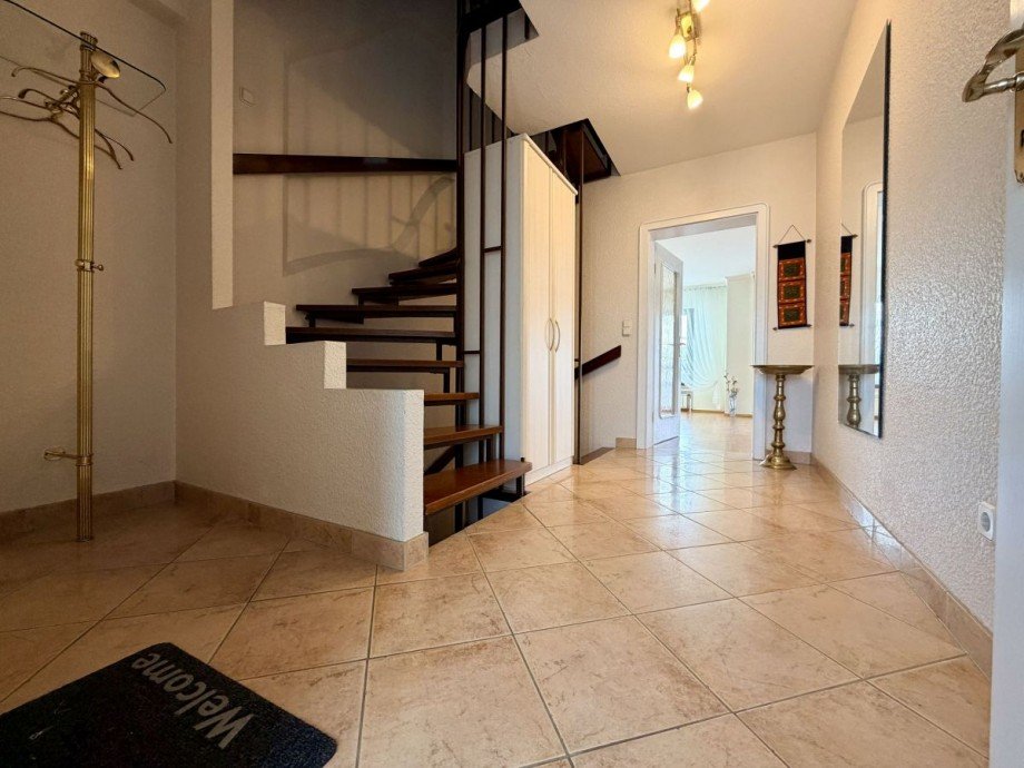 Flur EG Haus Hattersheim