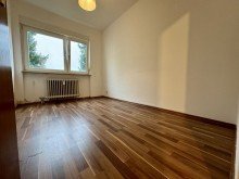 drittes Zimmer Schnuckelige 3 ZKB mit Balkon u. TG-Stellplatz in zentraler Lage!