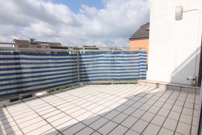 Balkon vom KZ u. SZ Etagenwohnung Langen