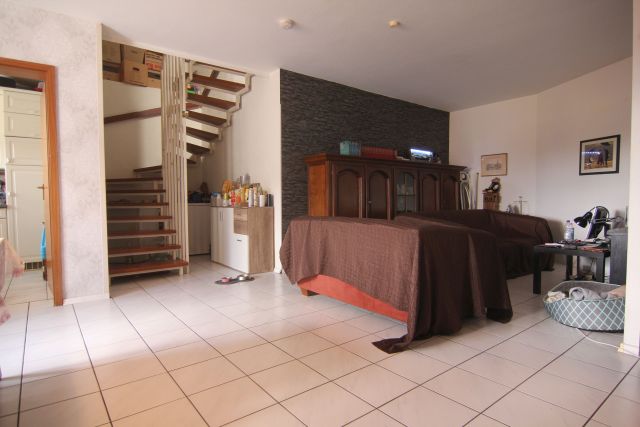 innenliegende Treppe Dachgeschosswohnung Langen