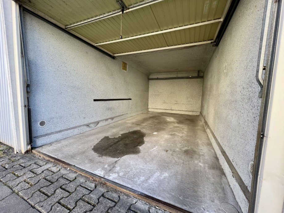 Garage innen Reihenmittelhaus Langen