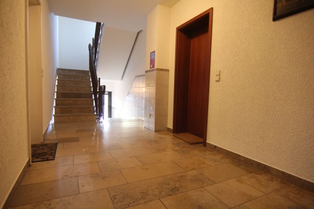 Treppenhaus Erdgeschosswohnung Langen