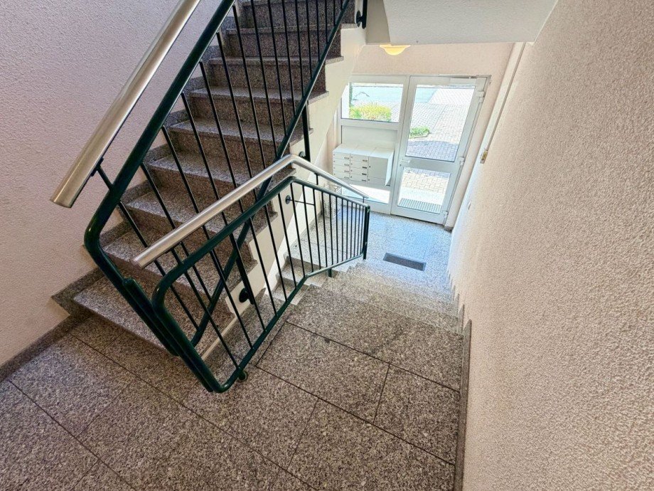 Treppenhaus Erdgeschosswohnung Langen