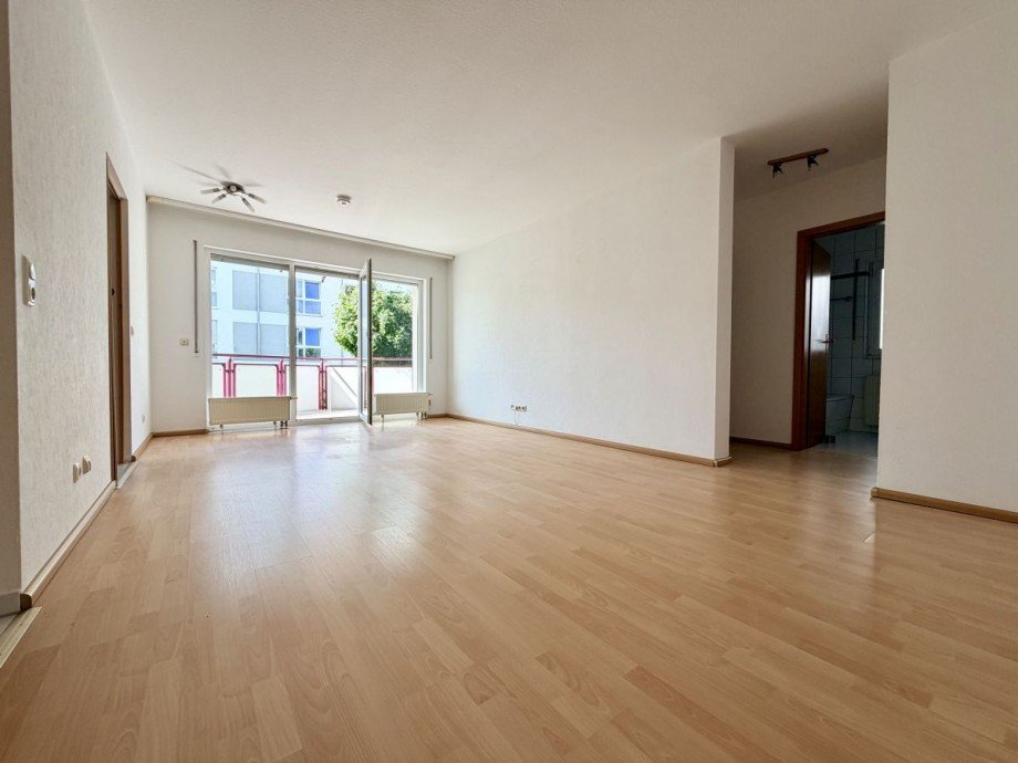 Wohnen und Essen Erdgeschosswohnung Langen