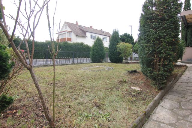 Vorgarten Einfamilienhaus Dreieich