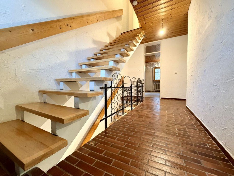 Flur OG Reihenmittelhaus Heusenstamm