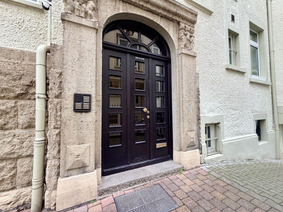 Hauseingang Mehrfamilienhaus Frankfurt