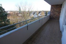 Hauptbild Gro�z�gig und modernisiert mit traumhaften Balkon in beliebtem Dreieich-G�tzenhain, TOP