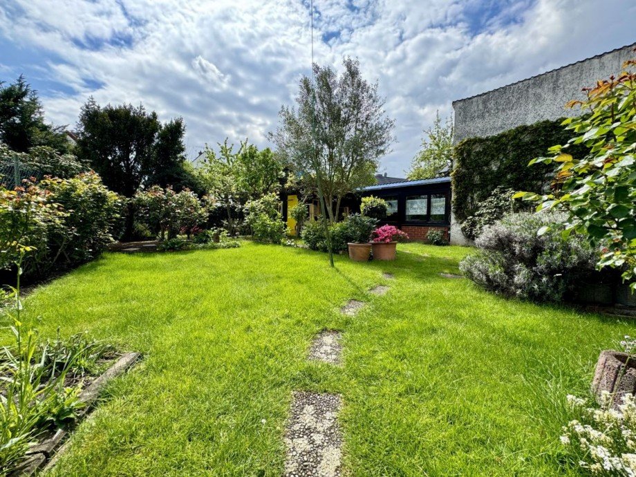 Garten Zweifamilienhaus Egelsbach