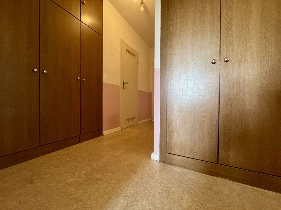 Einbauschrank Etagenwohnung Langen