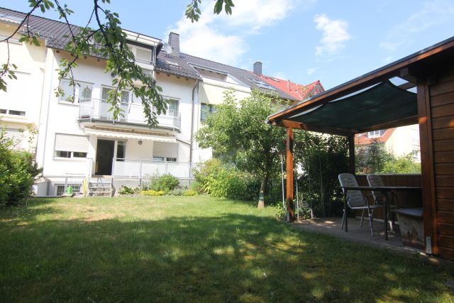 R�ckansicht Frankfurt Maisonettewohnung Seltenes Angebot, Sorglos-Paket - Haus im Haus Konzept in ruhiger Sackgasse, TOP!