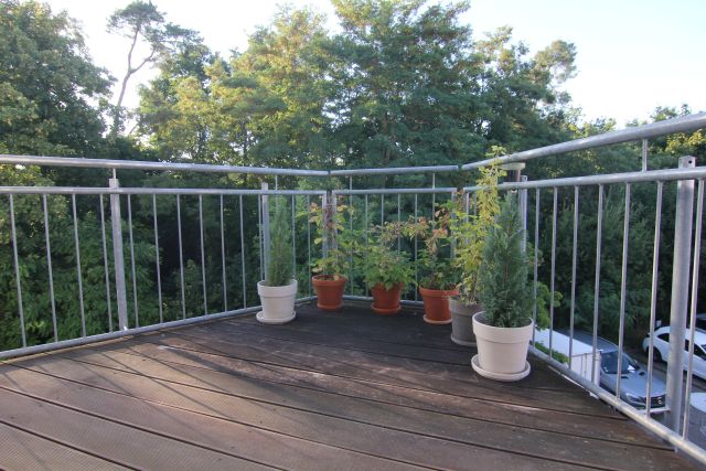 West Ost Balkon Etagenwohnung Langen