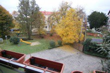 Blick vom Balkon Moderne 4 ZKB mit zwei TG-Stellpl�tzen u. 2 Balkonen im gepflegten Mehrfamilienhaus
